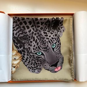Hermes Lazy Leopardesses Silk Scarf 90 New